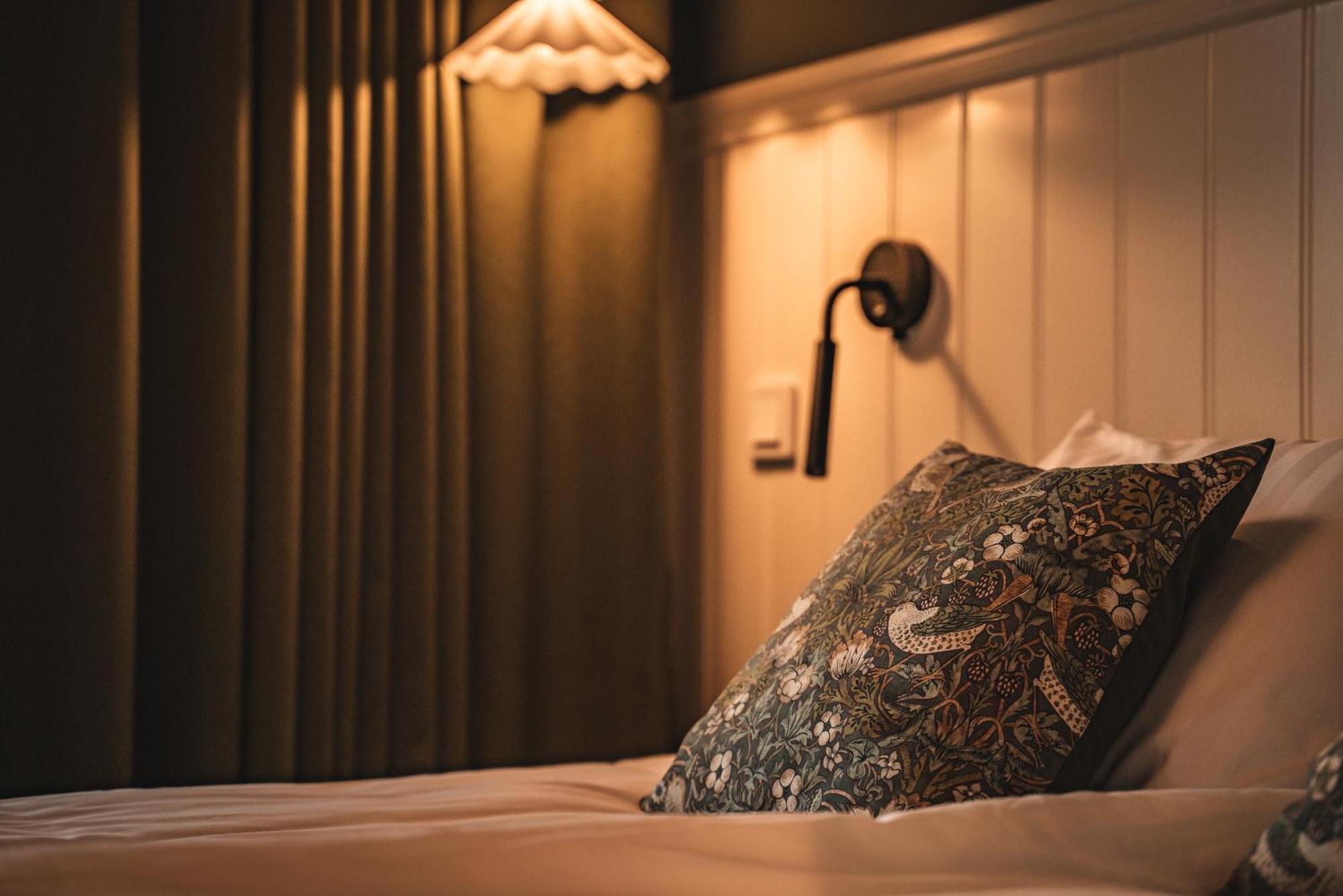 Tva Skyttlar Hotel Orby ภายนอก รูปภาพ